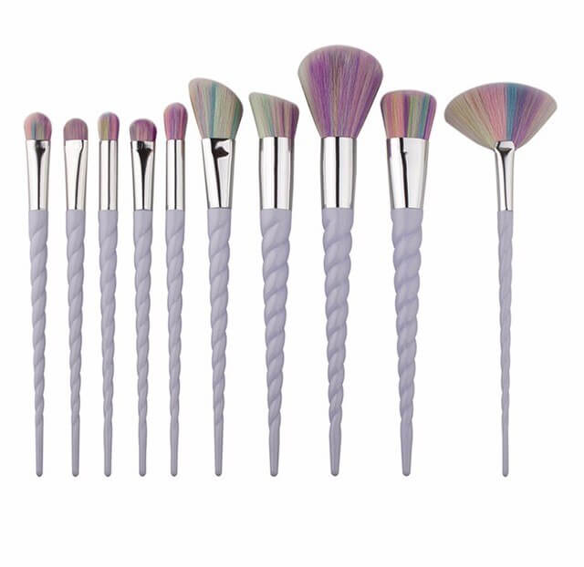 The 8-Piece Makeup Brush Set is a must-have for flawless makeup application. This versatile set includes all the essentials, from foundation and blush brushes to precision tools for eyeshadow and eyeliner. Crafted with soft, high-quality bristles, these brushes are gentle on the skin and provide smooth, even application. The lightweight, ergonomic handles offer easy control, making them perfect for both beginners and professionals.