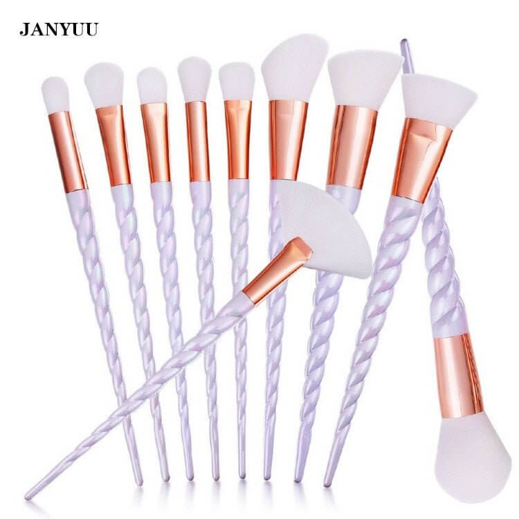 The 8-Piece Makeup Brush Set is a must-have for flawless makeup application. This versatile set includes all the essentials, from foundation and blush brushes to precision tools for eyeshadow and eyeliner. Crafted with soft, high-quality bristles, these brushes are gentle on the skin and provide smooth, even application. The lightweight, ergonomic handles offer easy control, making them perfect for both beginners and professionals. 