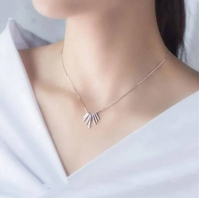 Collar minimalista con colgante de múltiples barras en plata de ley S925